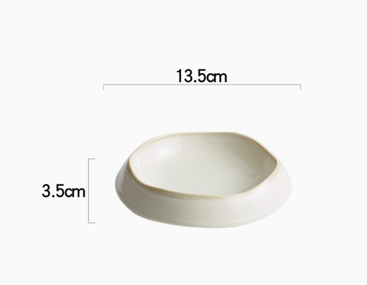 Irregular-shaped porcelain deep plate, medium 5.5 inch β Simple Palette Singapore