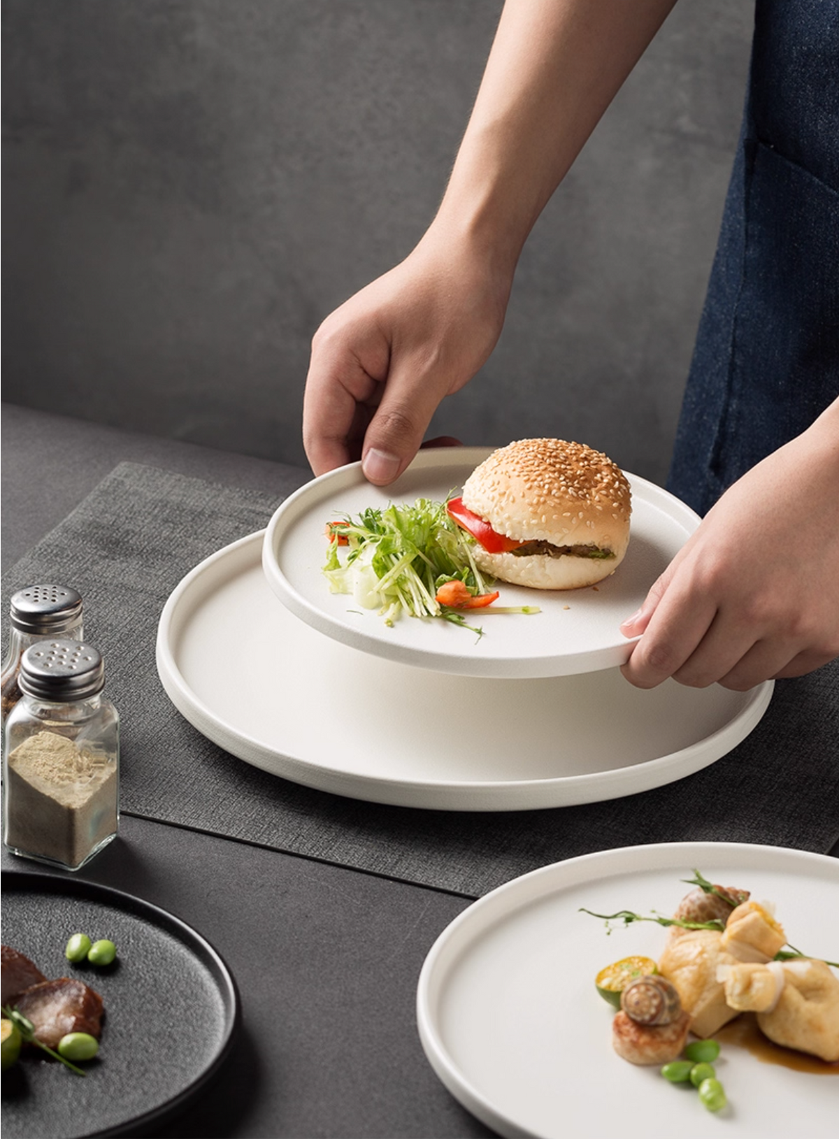Porcelain flat plates, photo 2 – Simple Palette Singapore