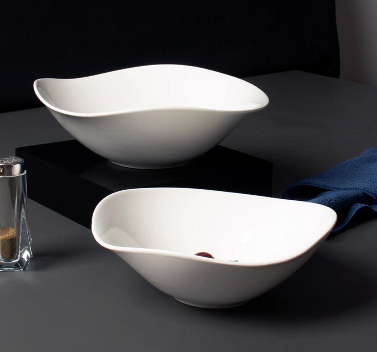 Luna shape white porcelain bowl, photo 6 – Simple Palette Singapore