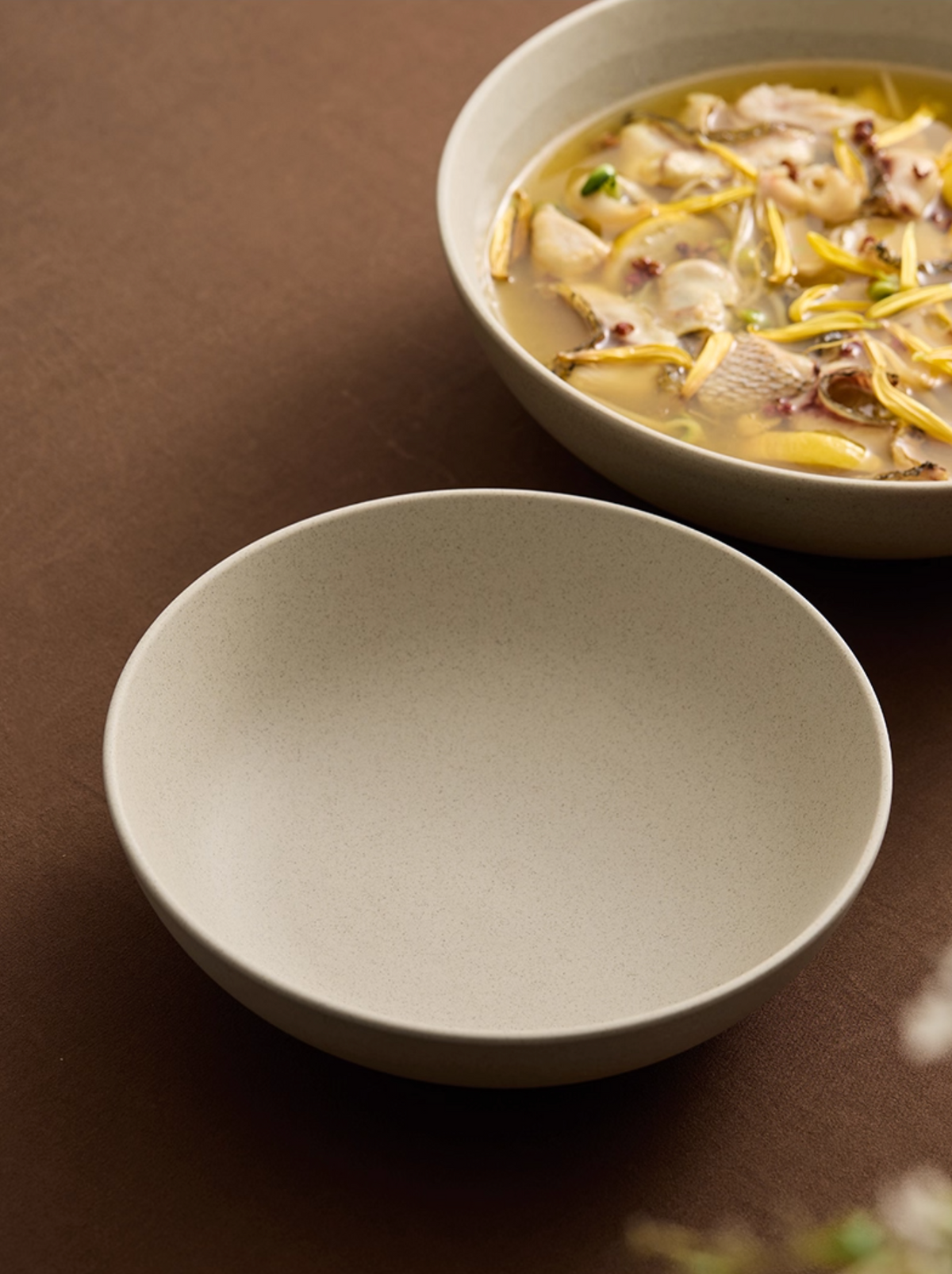 Simple Palette XL Bowl – Clay Series filled with food, styling shot